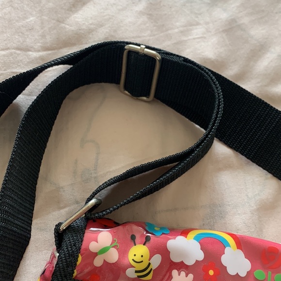 Sanrio kids messenger bag like new - Picture 4 of 8